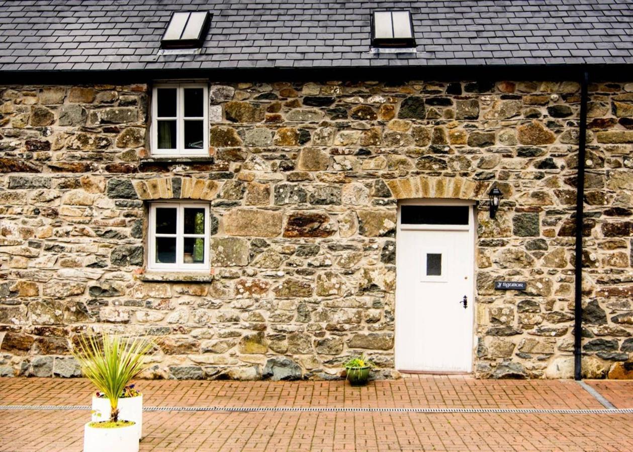 Gellifawr Woodland Retreat Hotel Pontfaen Buitenkant foto